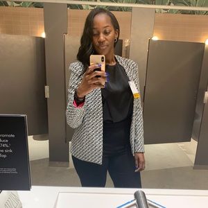 Meet your Posher, Traci